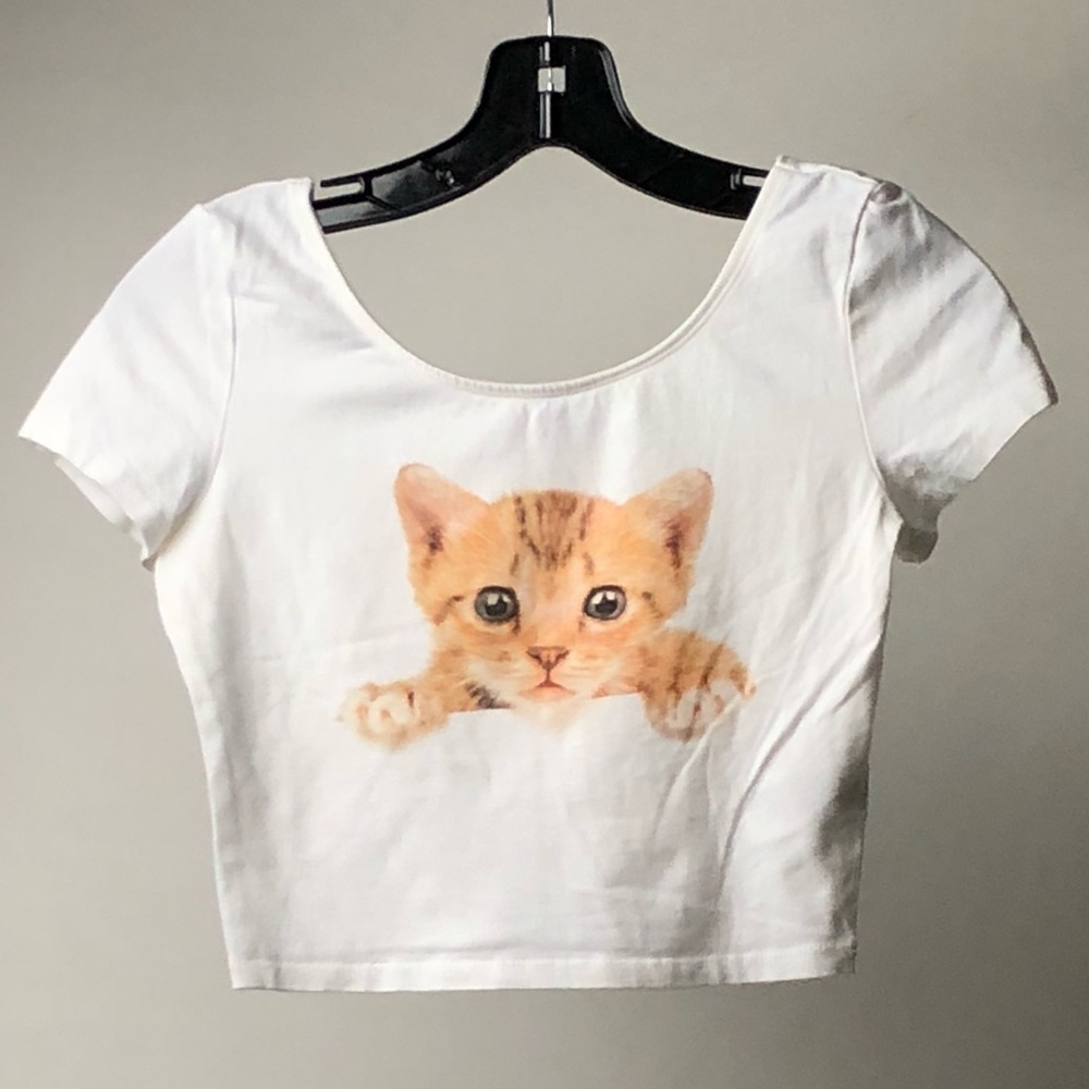 DIVIDED H&M “KITTEN” Crop Top